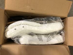 lot 13 image: LACOO Big and Tall White Leather High Back Executive Chair with Swivel Seat  Customer Returns See Pictures