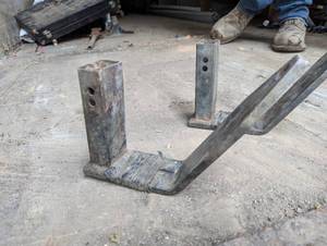 lot 34A image: Pair of Plow Brackets