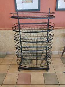 MULTI-TIERED METAL DISPLAY POTATO CHIP RACK