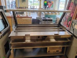 DUKE REFRIGERATED AND HEAT SANDWICH PREP LINE STATION
