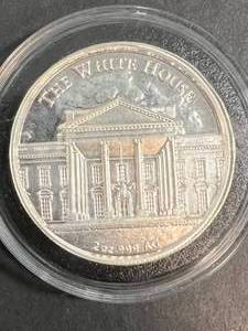 2 TROY OZ .999 FINE SILVER DONALD TRUMP ROUND IN AIRTITE