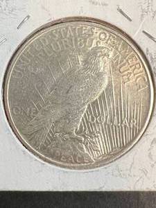 1922 US PEACE SILVER DOLLAR UNC