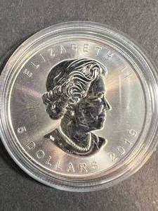 2019 CANADIAN MAPLE LEAF 1 TROY OZ .9999 FINE SILVER IN AIRTITE
