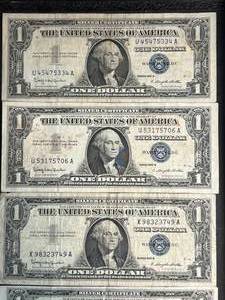 GROUP OF 5 US BLUE SEAL $1 SILVER CERTIFICATES