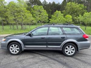 2009 Subaru Outback 2.5I Special Edition - AWD