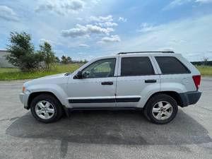 2006 Jeep Grand Cherokee Laredo - 4X4