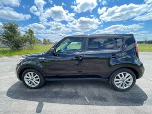 2017 Kia Soul - 1 OWNER