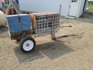 lot 4 image: Portable Cement Mixer with Towing Hitch and Pneumatic Tires