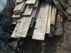 lot 21 image: Lot of Assorted Lumber