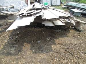 lot 22 image: Large Lot of Miscellaneous Vinyl Siding and Trim Pieces