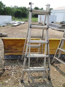 lot 38 image: Lot of Multi-Purpose Aluminum Ladders