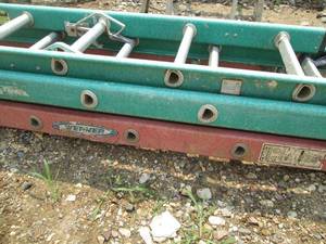 lot 43 image: Keller and Werner Extension Ladders Lot