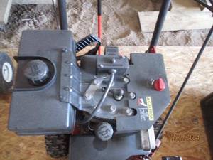 lot 72 image: Simplicity SnowBlower