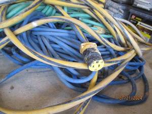 lot 94 image: Large Lot of Assorted Extension Cords