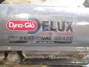 lot 106 image: Dyna-Glo Delux Professional Grade Dual Heat Technology Heater