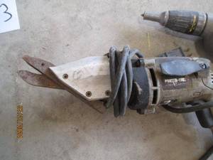 lot 115 image: Lot of Porter Cable Cement Siding Shear and DeWalt Screwdriver