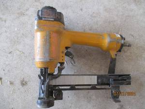 lot 125 image: Bostitch SL5035 Series Staple Gun