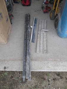 lot 152 image: Lot of Concrete Finishing Tools
