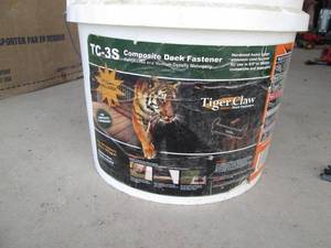 lot 176 image: Tiger Claw TC-3S Composite Deck Fastener Bucket