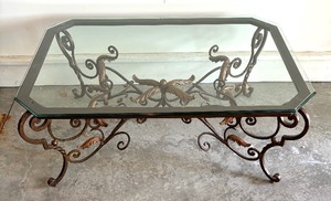 lot 19 image: Stunning Ornate Metal Base Glass Top Coffee Table