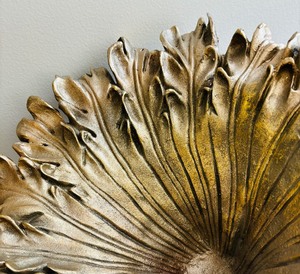 lot 35 image: Pair of Gorgeous Gold Painted Ornate Bowls