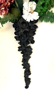 lot 157 image: Vintage Black Resin Wall Mount Vase