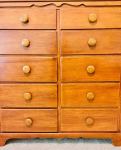 lot 63 image: Vintage Beautiful 10 Drawer Wood Dresser