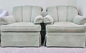 lot 43 image: Beautiful and Cozy Pair of Textured Upholstered Chairs in Green with Gold Pattern