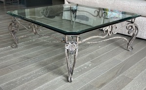 lot 14 image: Elegant Glass Top Coffee Table