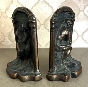 lot 179 image: Vintage The Thinker Brass Bookends