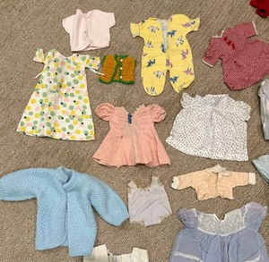 lot 212 image: Darling Vintage Doll Clothes