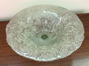 lot 216 image: Pretty Pedestal Bowl