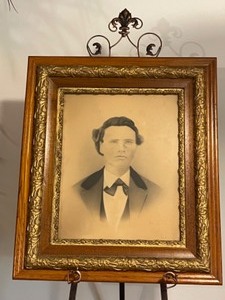 lot 3 image: 1800s Portrait
