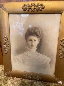 lot 83 image: Lovely photographic portrait