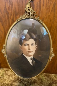 lot 84 image: Photographic portrait of a Gentleman