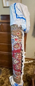 lot 85 image: Silk 8 runner