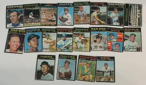 lot 104A image: 1971 Topps Baseball 20 Vintage Card Lot