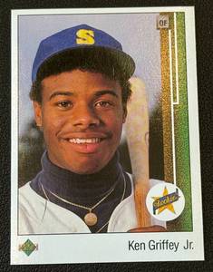 lot 4E image: Ken Griffy Jr. RC 1989 Upper Deck #1 Iconic Rookie Baseball Card