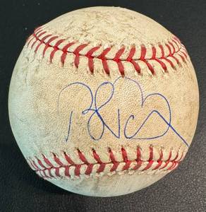 lot 49D image: Brett Boone Autographed MLB Game Used Baseball on the sweetspot - 2005 Minnesota Twins
