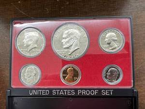 lot 32 image: 1975 US Proof Set