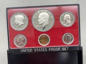lot 33 image: 1976 US Proof Set
