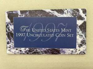lot 41 image: 1997 US Mint Uncirculated Coin Set