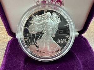 lot 47 image: 1987  American Eagle Silver Dollar