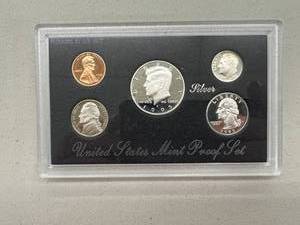lot 49 image: 1995 US Mint Silver Proof Set