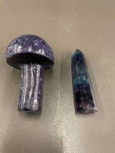 lot 84 image: Lot of 2 Polished Stone Decor Items - Mushroom and Crystal Point