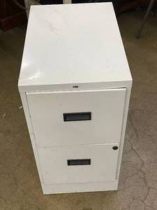 lot 156 image: Steel 2-Drawer Filing Cabinet with Hanging Folders