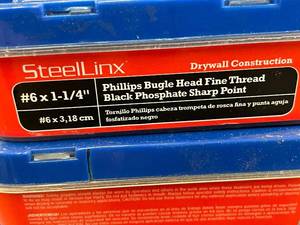 lot 179 image: SteelLinx Packaged Drywall Screws - 20 lbs