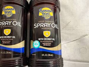 6 Bottles of Banana Boat Deep Tanning Spray Oil - 4 SPF
