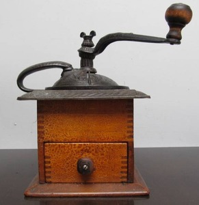 lot 15 image: Antique Dovetailed Wood & Cast Iron Coffee Grinder