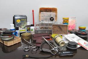 lot 37 image: Nice Lot of Fly Fishing Lures & Supplies